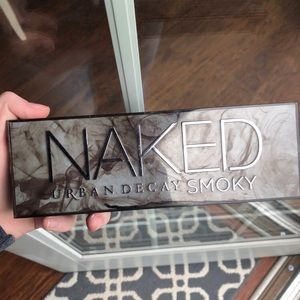 Naked Smokey Palette